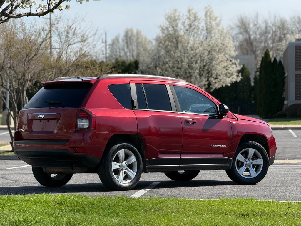 2017 Jeep Compass — photo 6