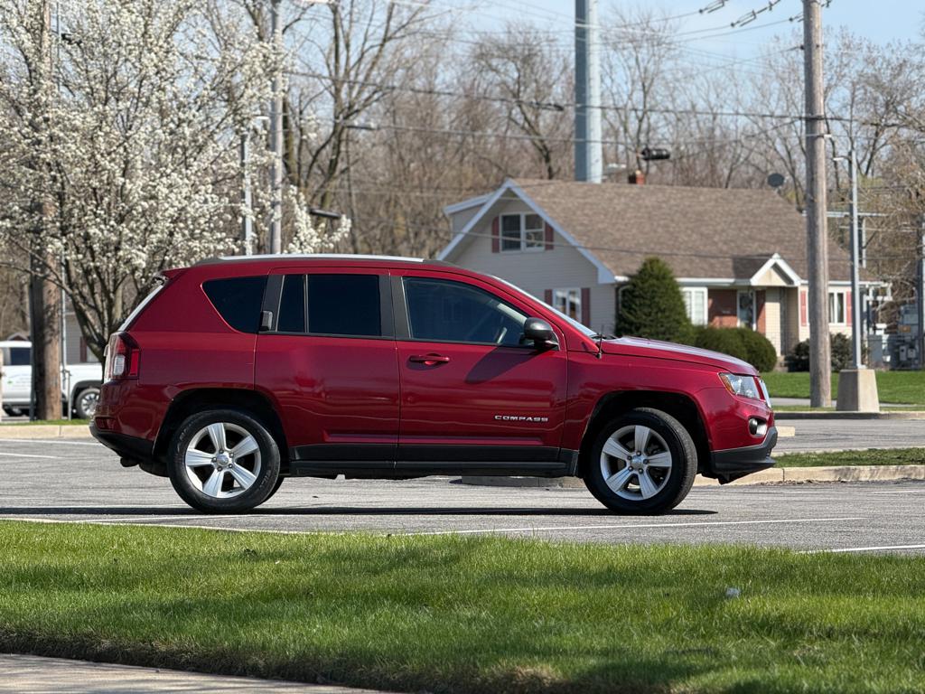 2017 Jeep Compass — photo 18