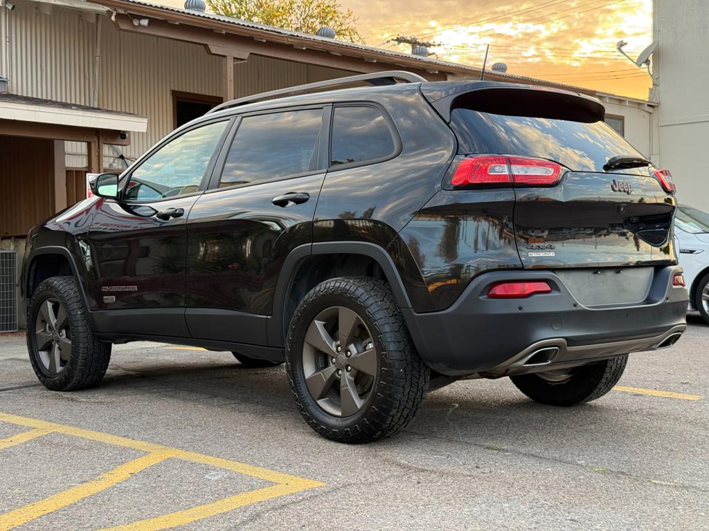 2016 Jeep Cherokee — photo 7