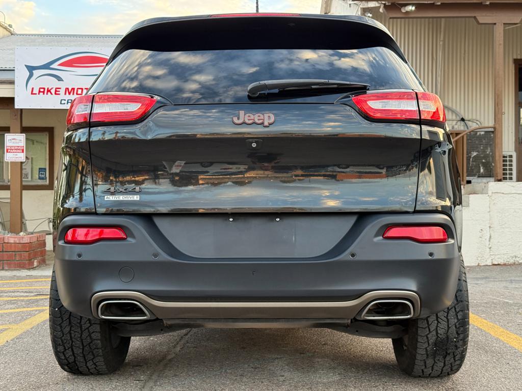 2016 Jeep Cherokee — photo 9