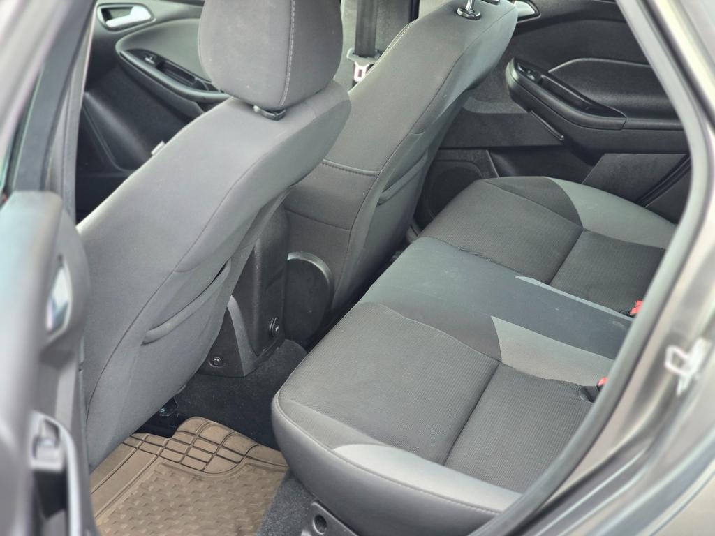 2014 Ford Focus — photo 21
