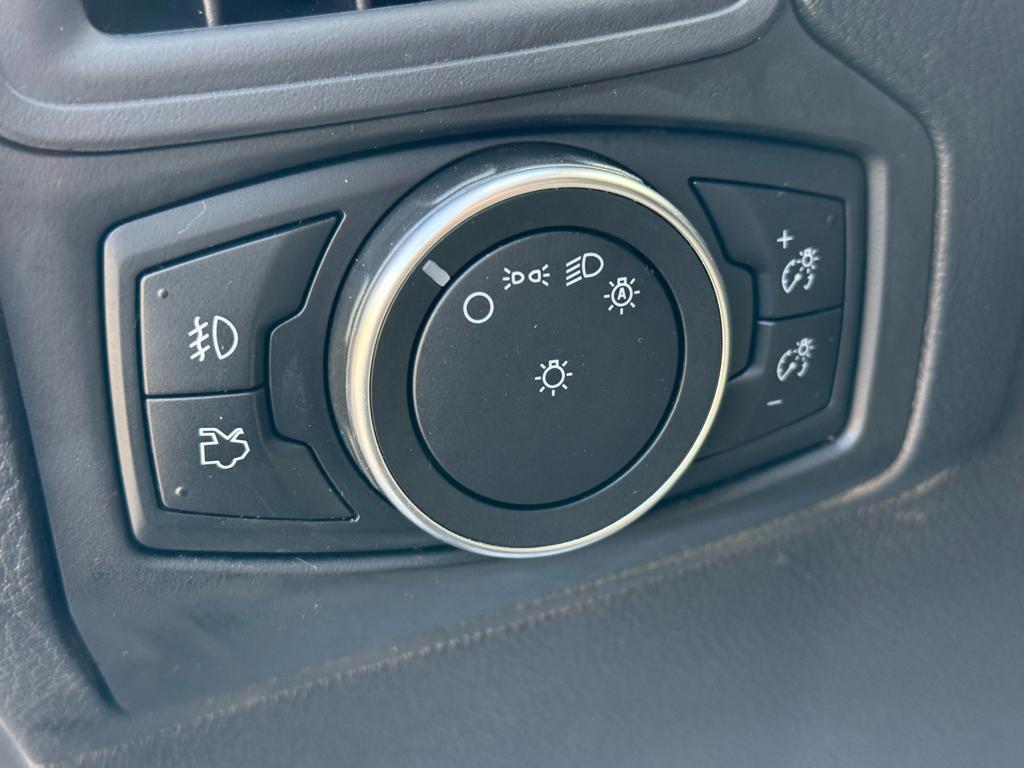 2017 Ford Focus — photo 45