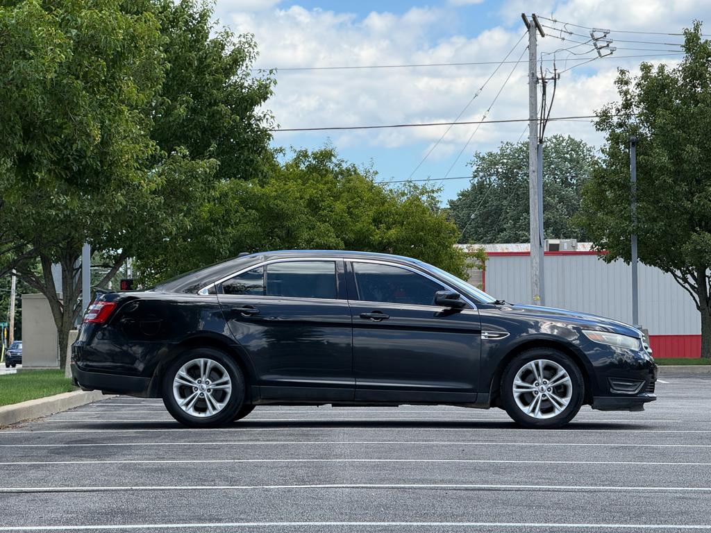 2014 Ford Taurus — photo 7