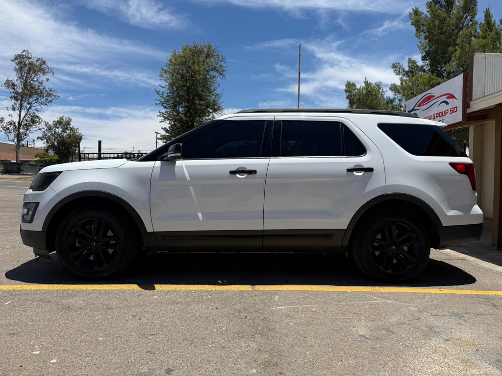2017 Ford Explorer — photo 5