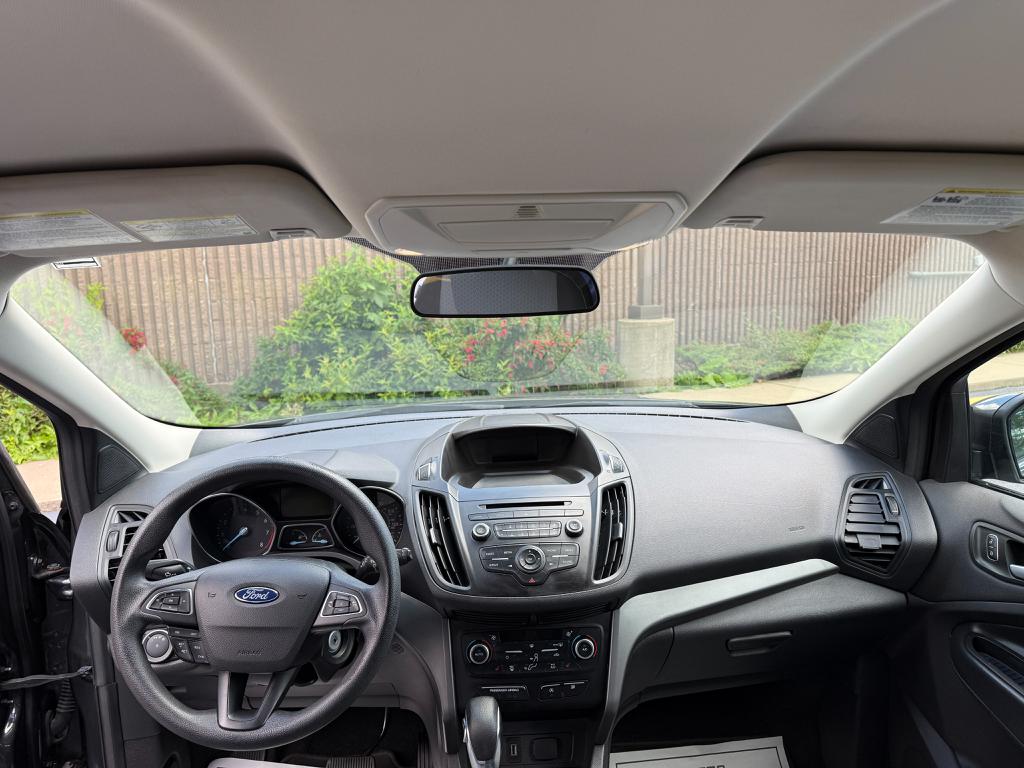 2018 Ford Escape — photo 16