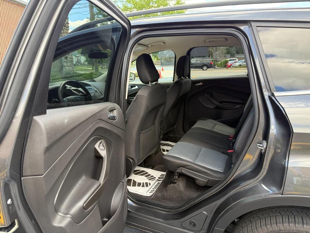 2018 Ford Escape — photo 17