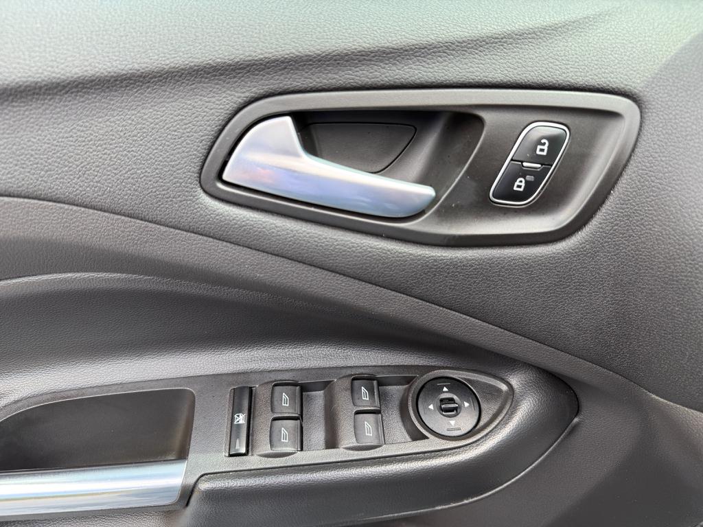 2018 Ford Escape — photo 18