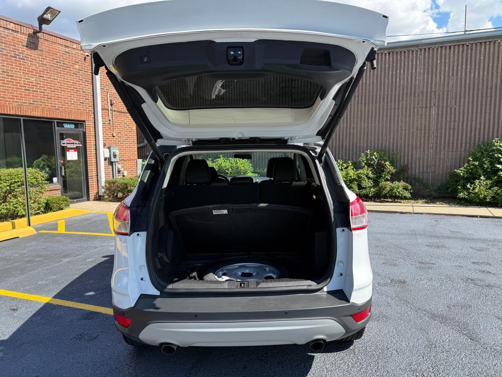 2016 Ford Escape — photo 23