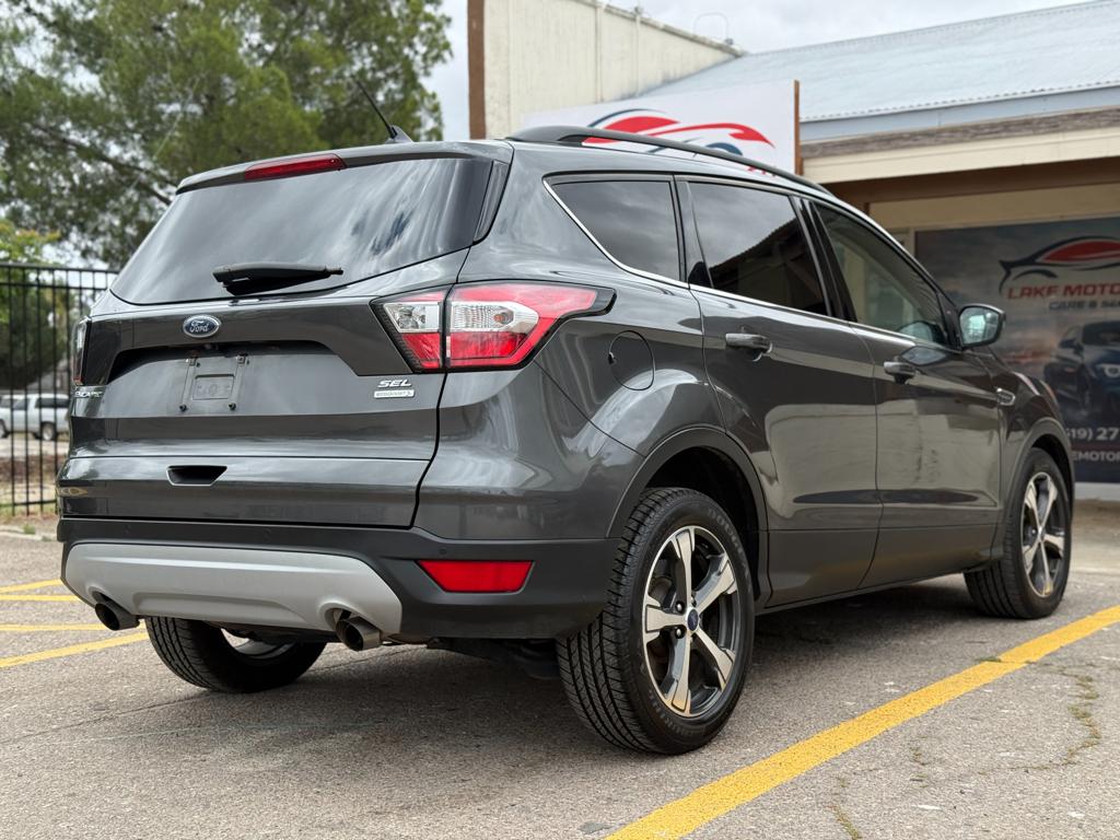 2018 Ford Escape — photo 11