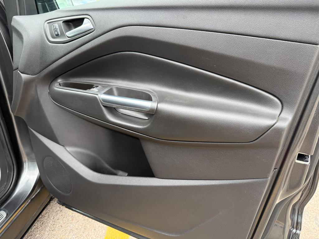 2018 Ford Escape — photo 30