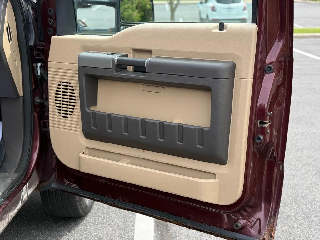 2011 Ford F250 — photo 13