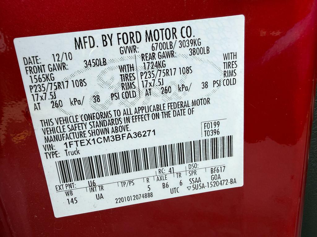 2011 Ford F150 — photo 36