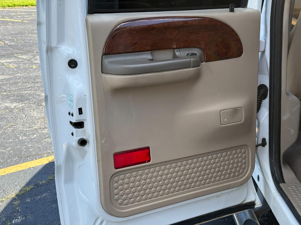 2003 Ford F250 — photo 18