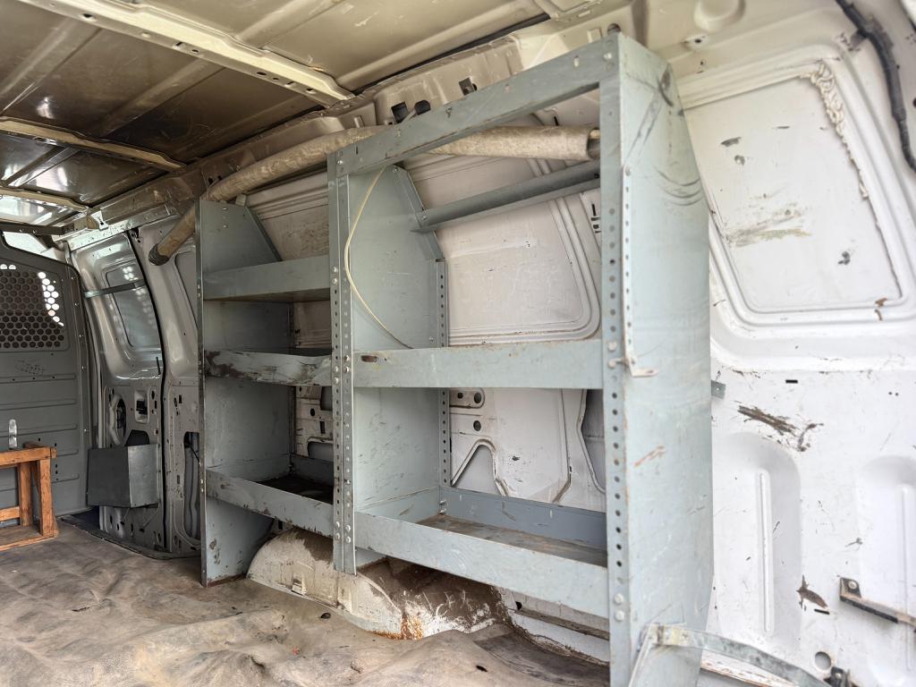 2012 Ford E350 — photo 21