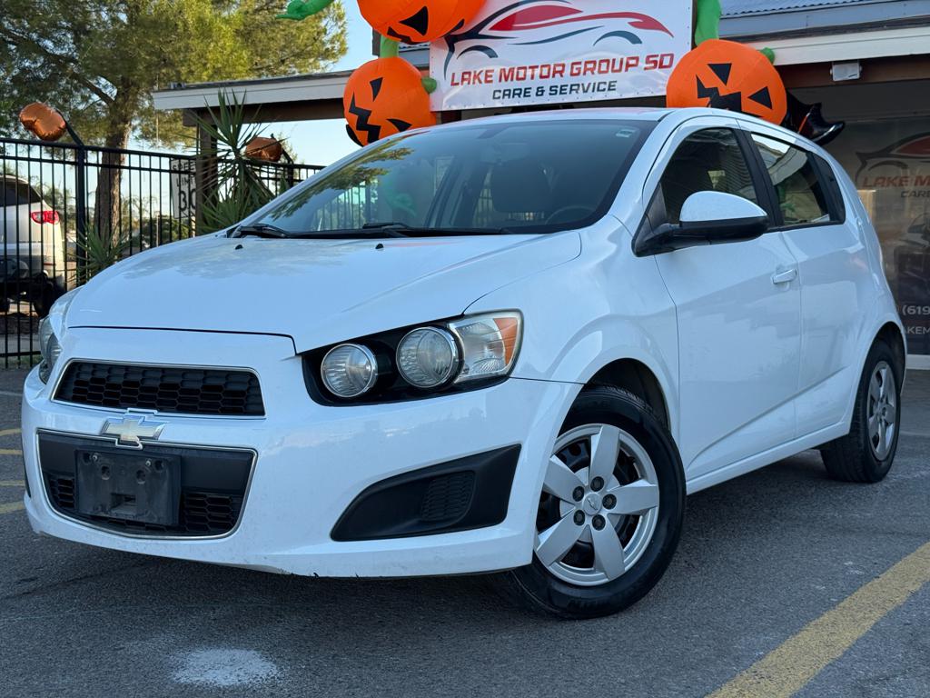 2016 Chevrolet Sonic LS — photo 1