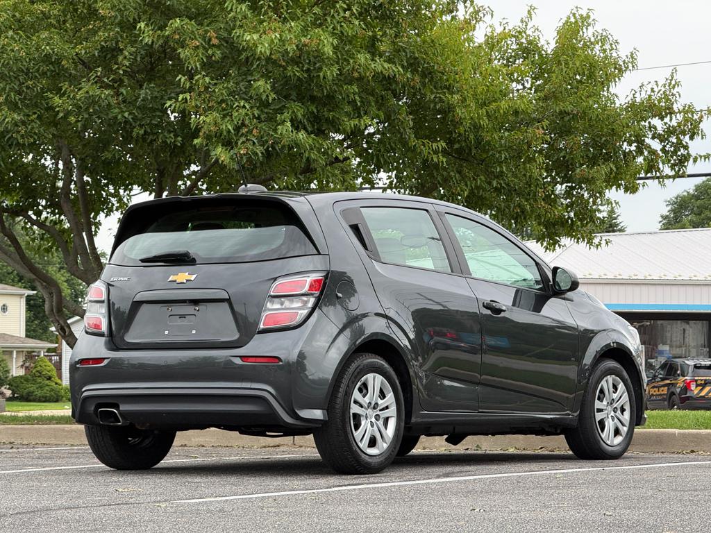 2020 Chevrolet Sonic — photo 3