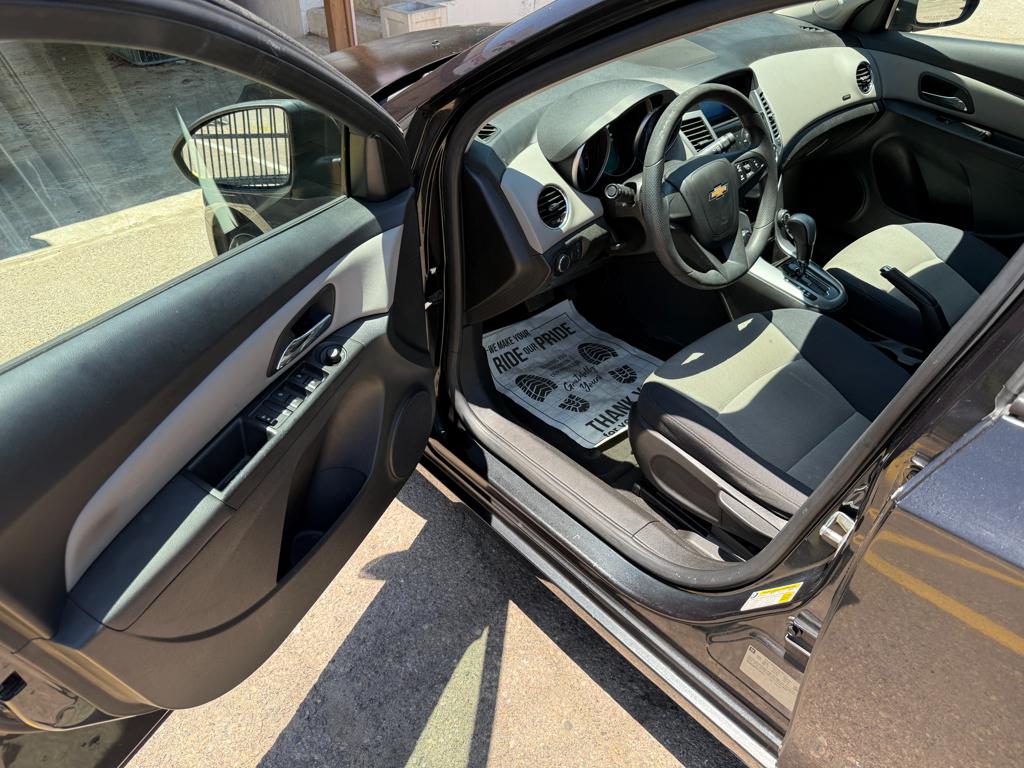 2016 Chevrolet Cruze — photo 17