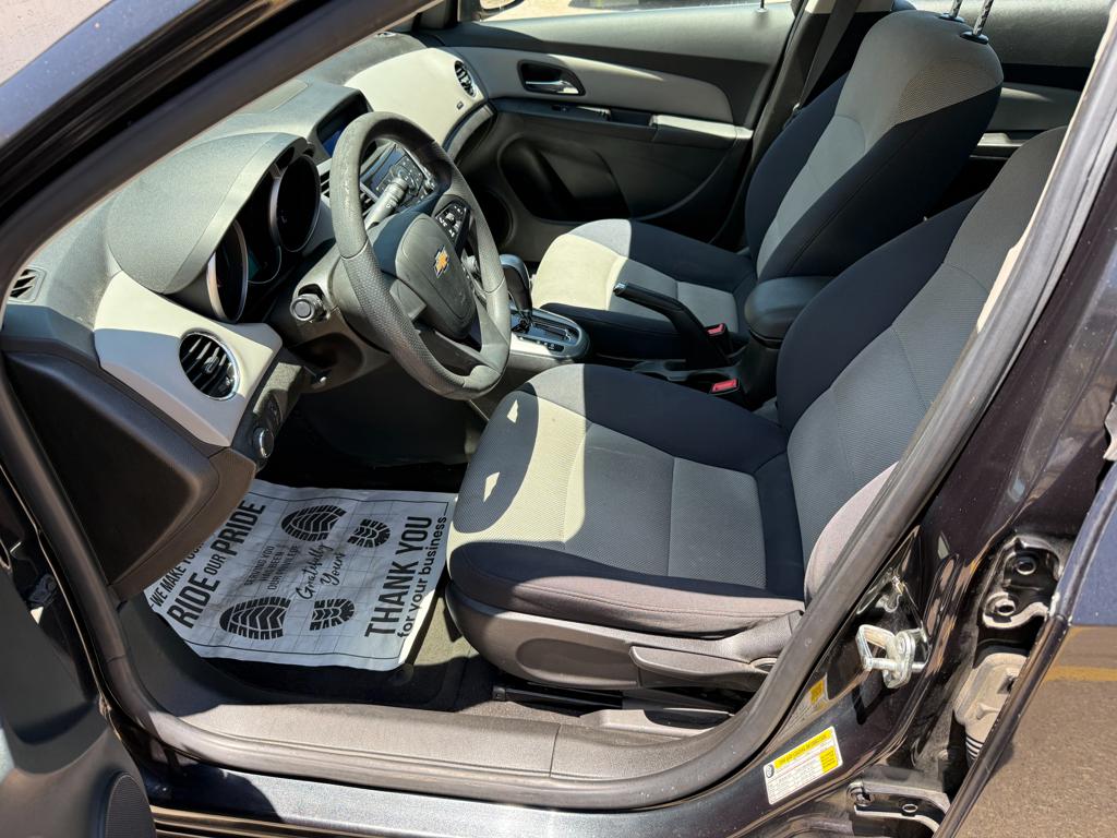 2016 Chevrolet Cruze — photo 19