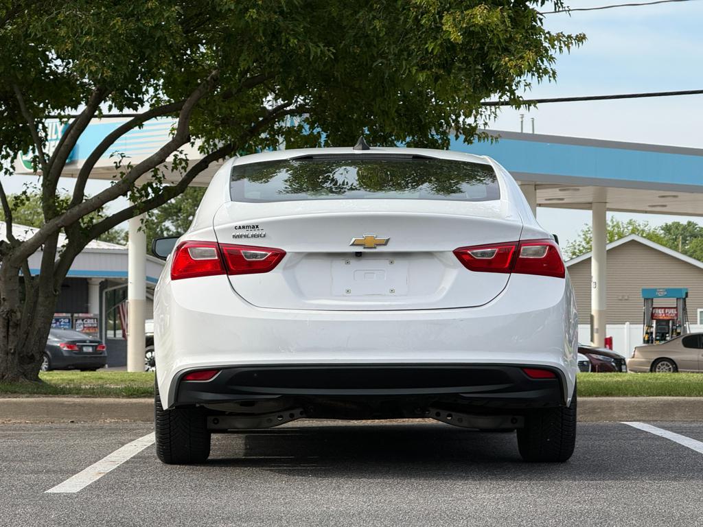 2018 Chevrolet Malibu — photo 5