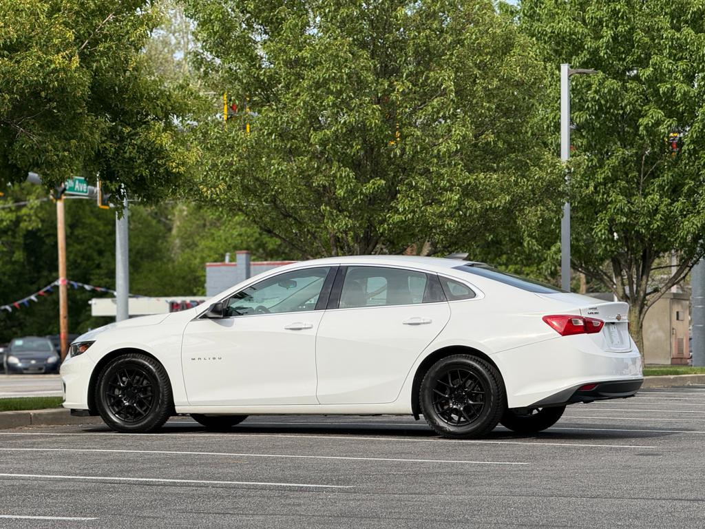 2018 Chevrolet Malibu — photo 7
