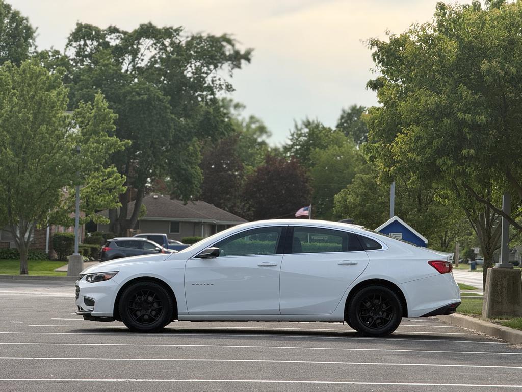 2018 Chevrolet Malibu — photo 9