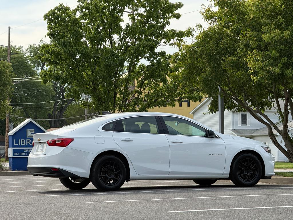 2018 Chevrolet Malibu — photo 13