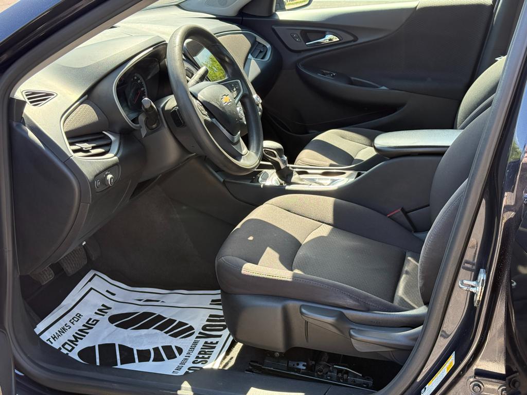 2022 Chevrolet Malibu — photo 21