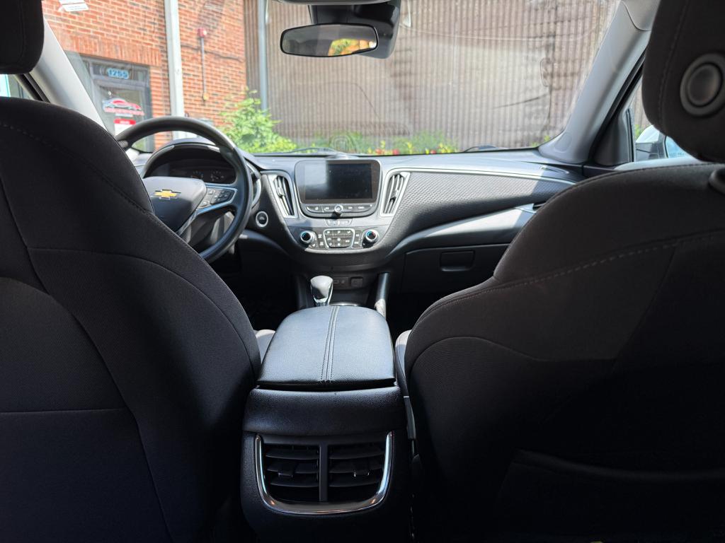 2023 Chevrolet Malibu — photo 21