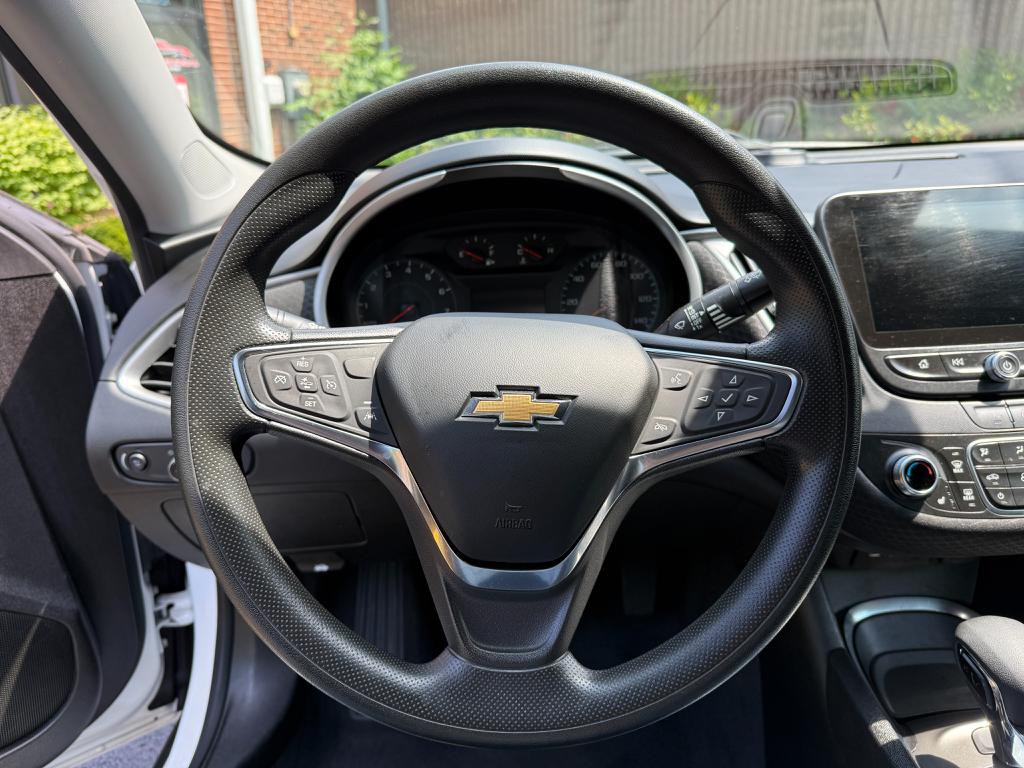 2023 Chevrolet Malibu — photo 26