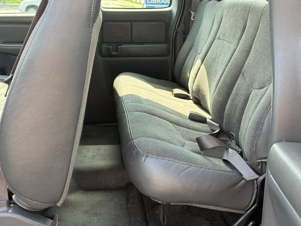 2004 Chevrolet Silverado 1500 — photo 17