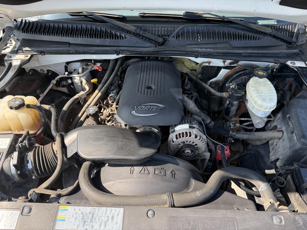 2004 Chevrolet Silverado 1500 — photo 21