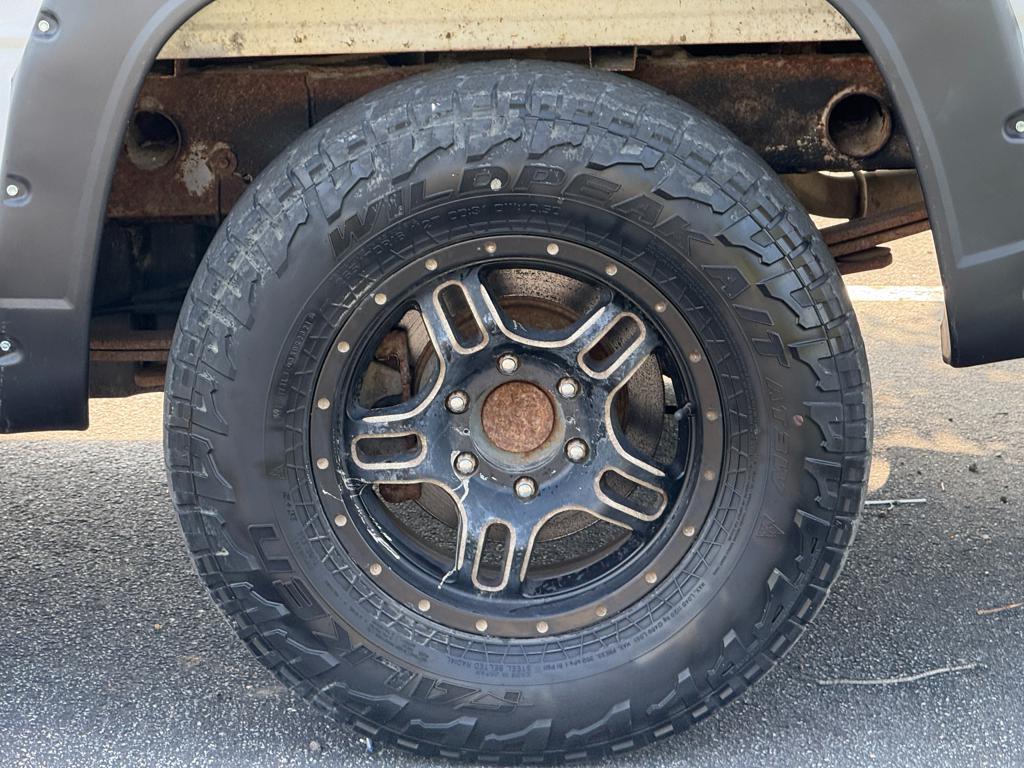 2004 Chevrolet Silverado 1500 — photo 29