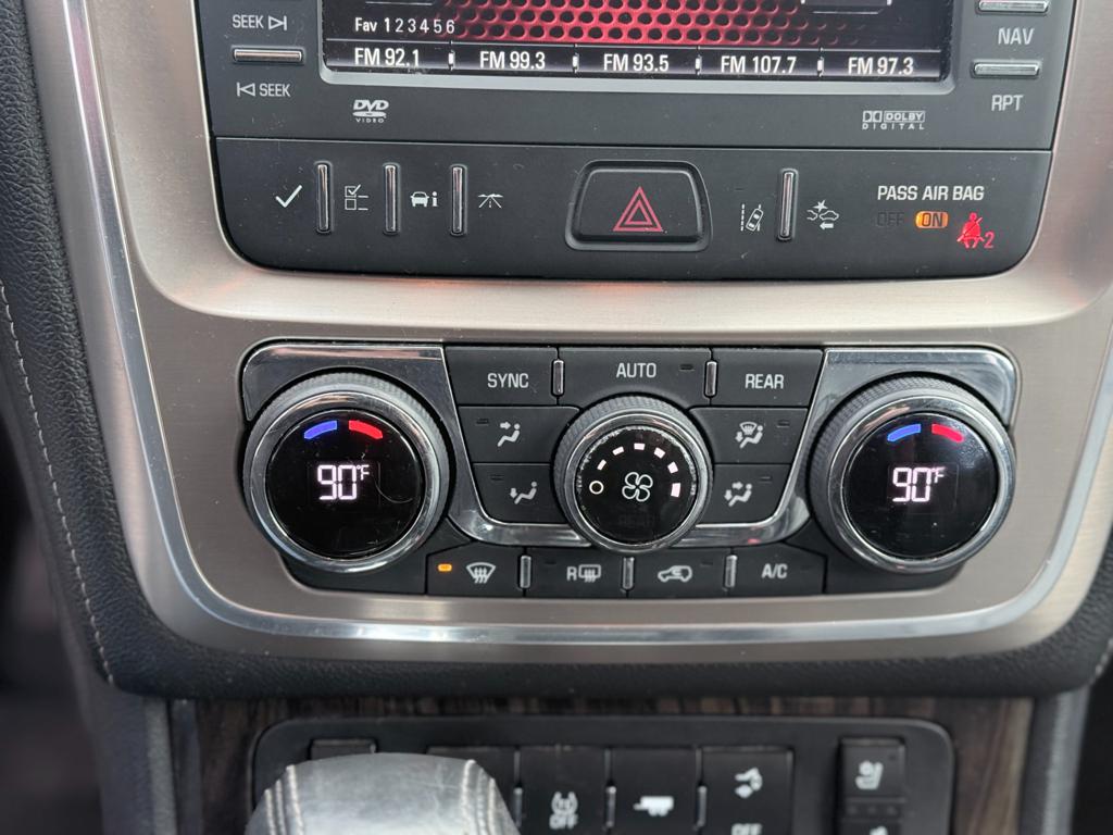 2015 GMC Acadia — photo 11
