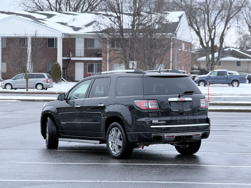 2015 GMC Acadia — photo 13