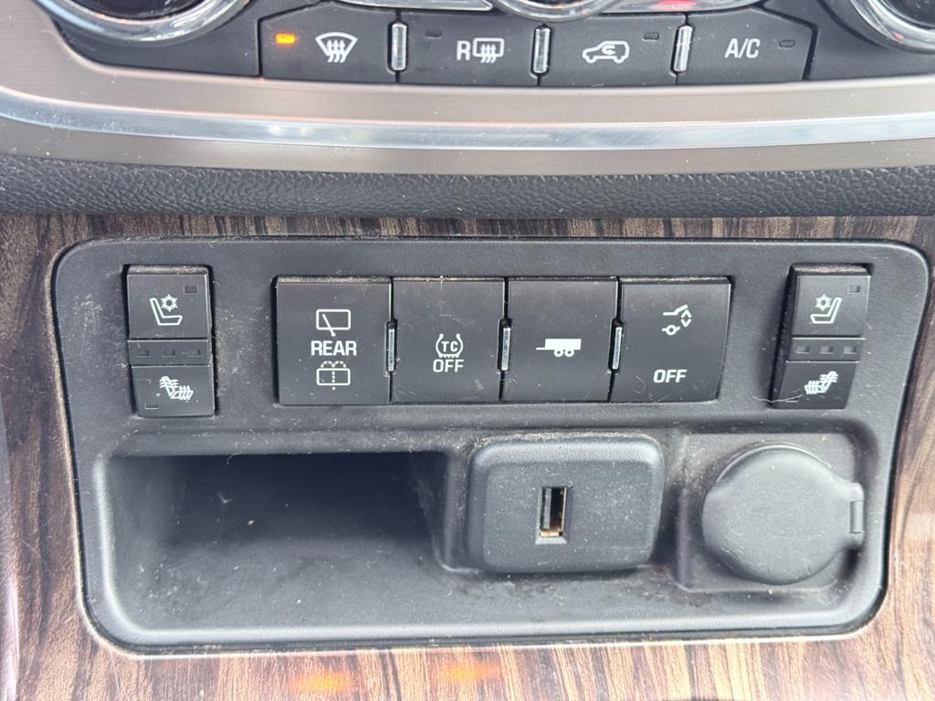 2015 GMC Acadia — photo 16