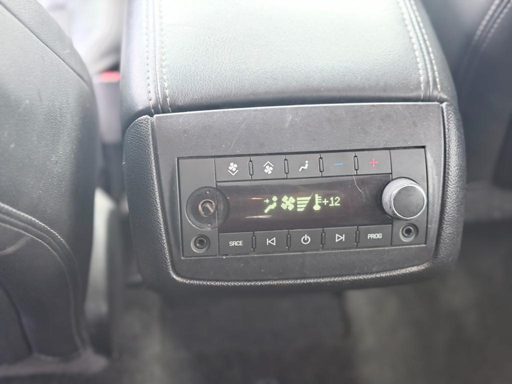 2015 GMC Acadia — photo 20