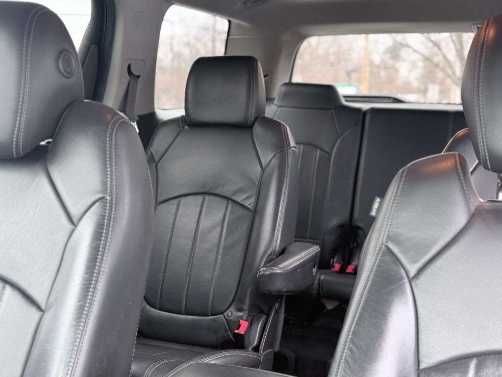 2015 GMC Acadia — photo 21