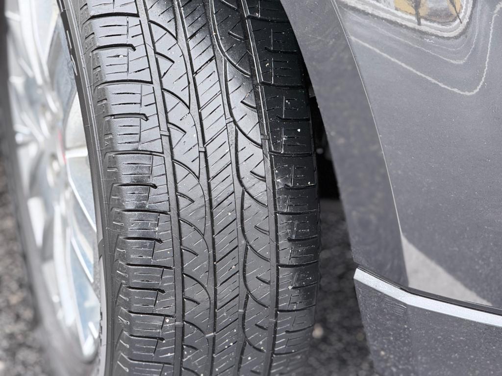2015 GMC Acadia — photo 25