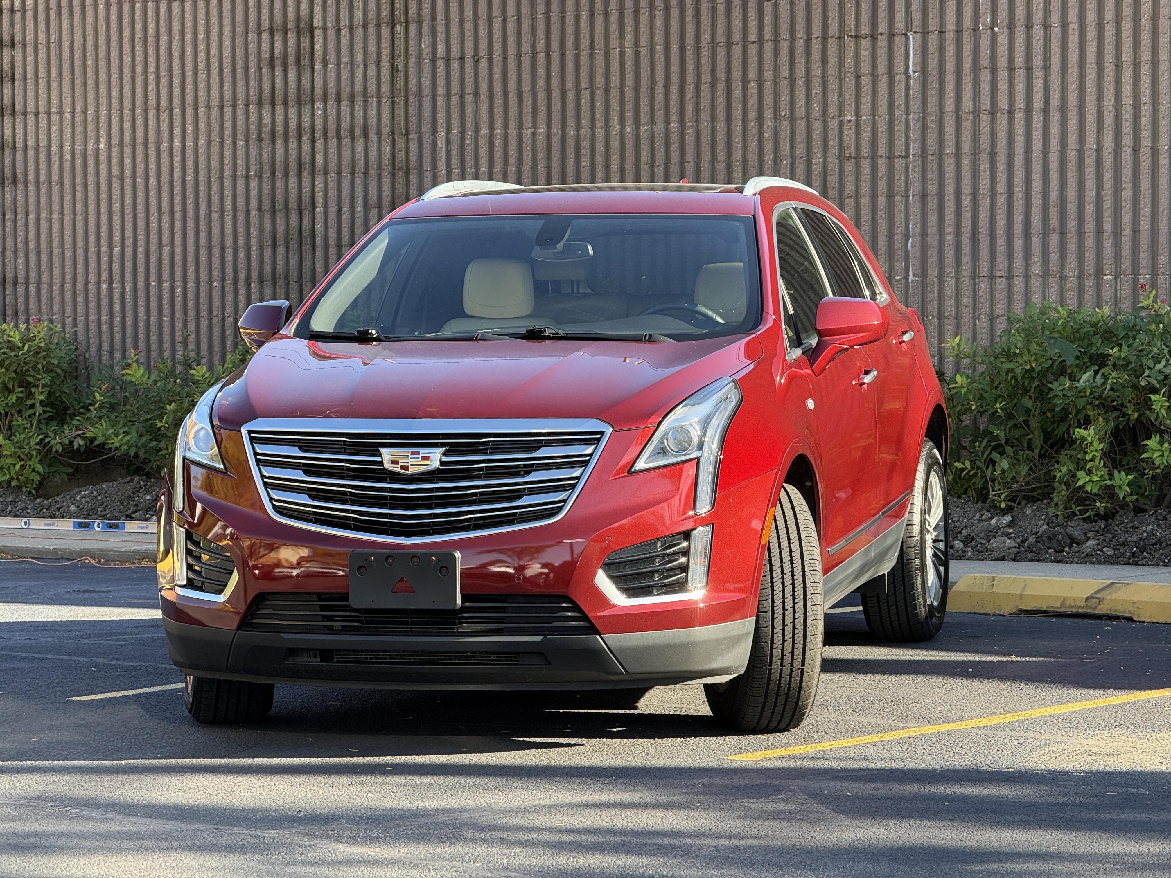 Red 2017 Cadillac XT5 SUV / Crossover Front-Wheel Drive 8-Speed Automatic