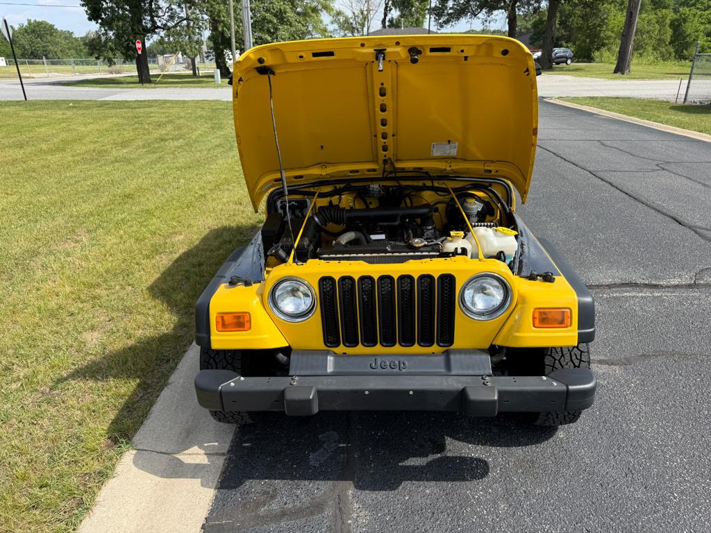 2004 Jeep Wrangler — photo 5