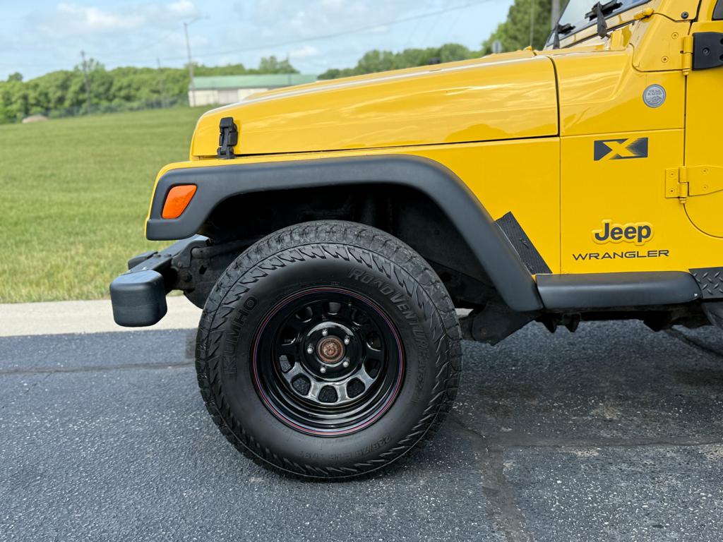2004 Jeep Wrangler — photo 7