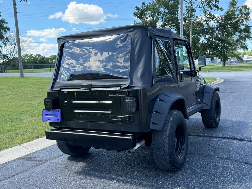 2001 Jeep Wrangler — photo 14