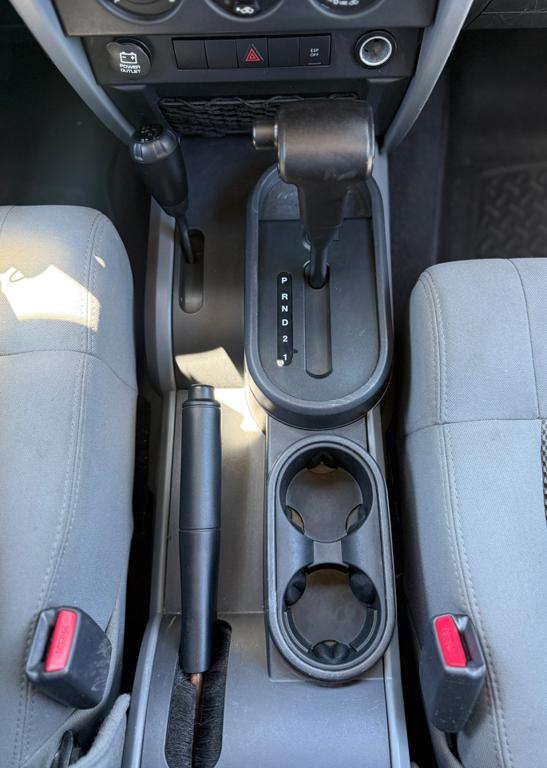 2009 Jeep Wrangler — photo 18