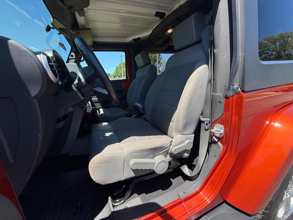 2009 Jeep Wrangler — photo 24