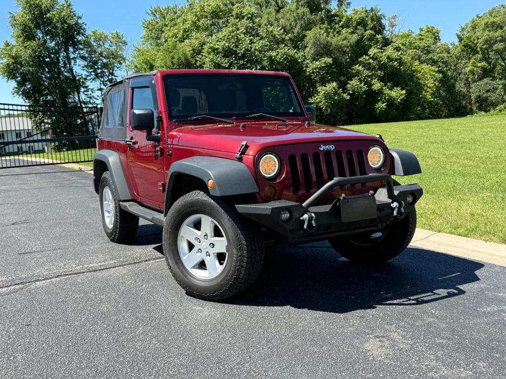 2011 Jeep Wrangler — photo 2