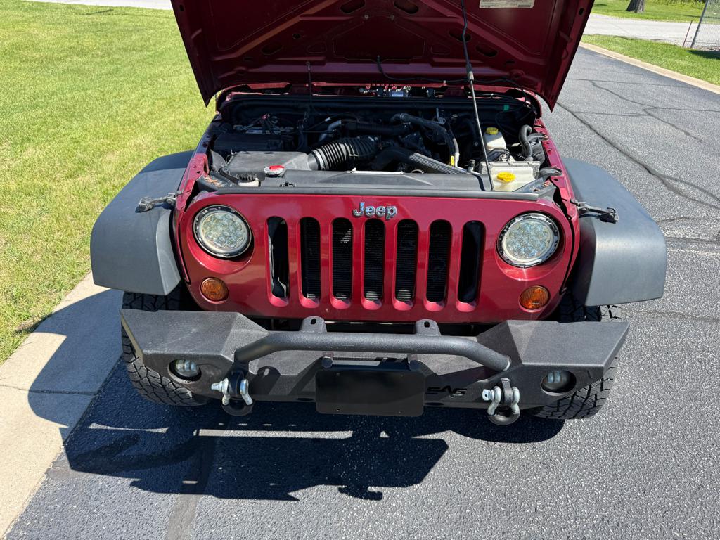 2011 Jeep Wrangler — photo 3