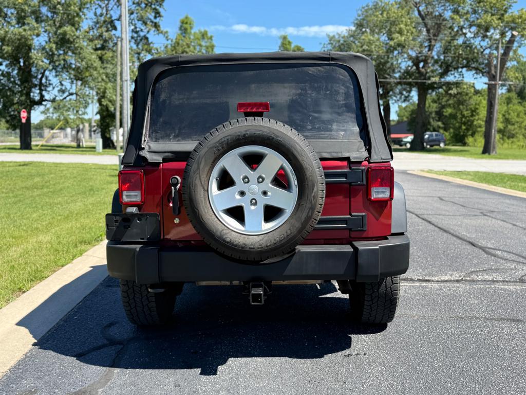2011 Jeep Wrangler — photo 15