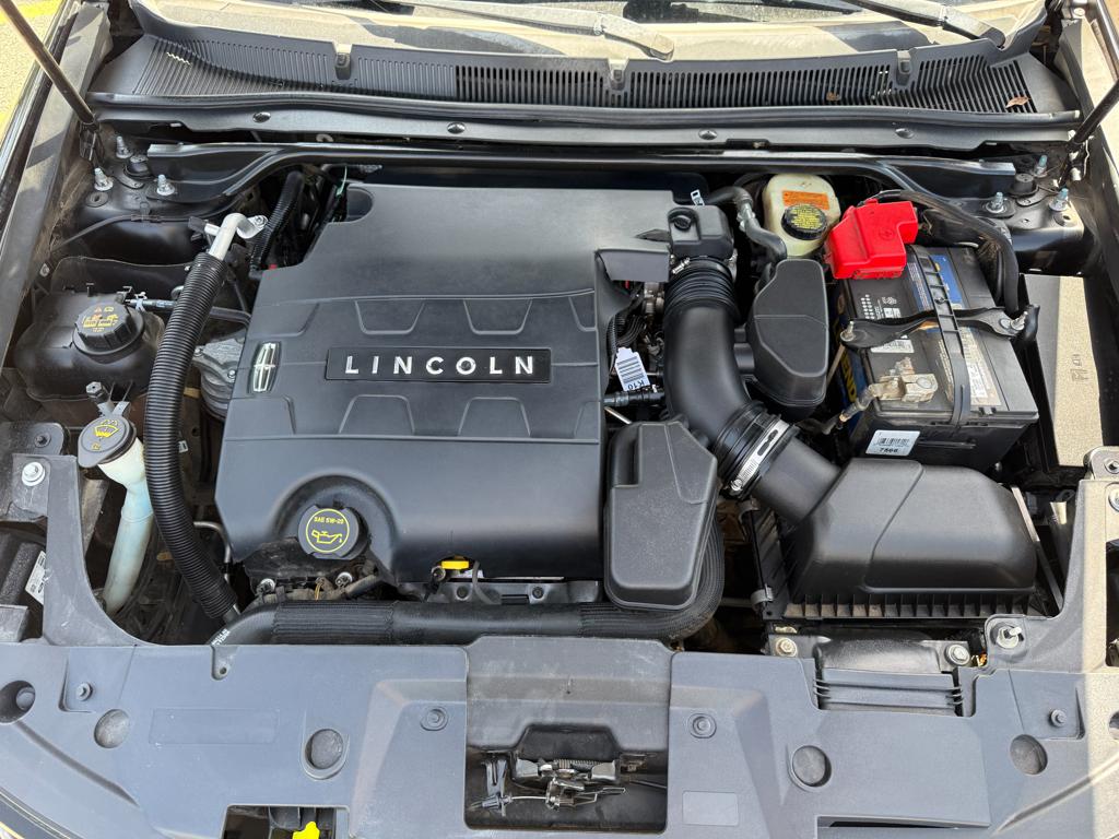 2016 Lincoln Mks — photo 15