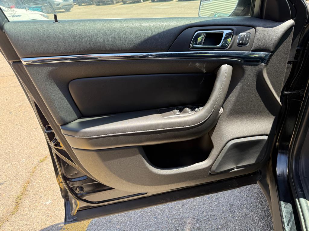 2016 Lincoln Mks — photo 17