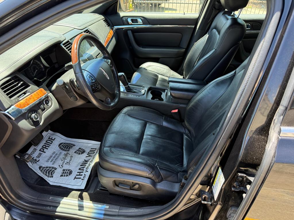 2016 Lincoln Mks — photo 18